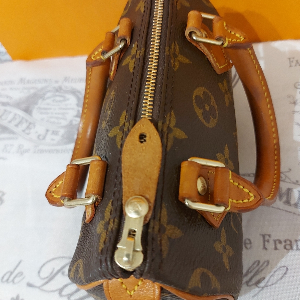 πSOLDπ Louis Vuitton Monogram Speedy Mini Sac HL - Picture 9 of 16